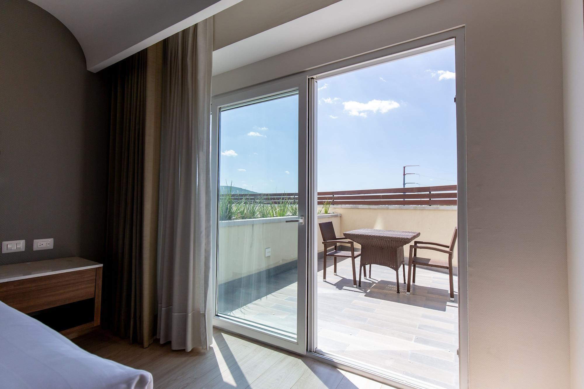 Hs Hotsson Hotel Ирапуато Екстериор снимка