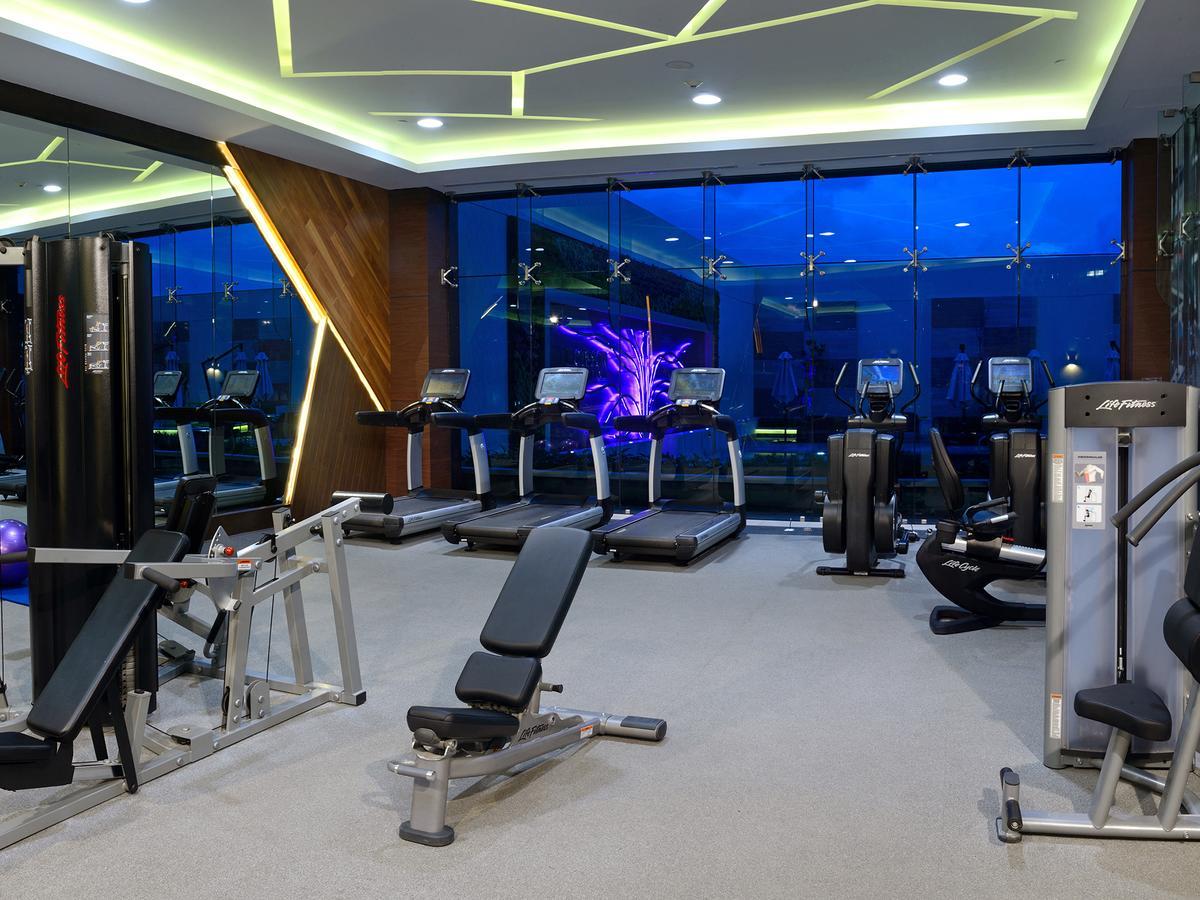 Hs Hotsson Hotel Ирапуато Екстериор снимка