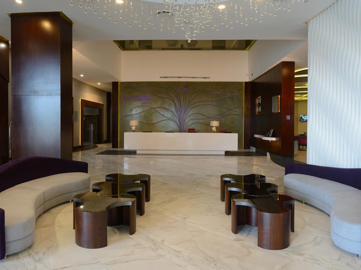 Hs Hotsson Hotel Ирапуато Екстериор снимка