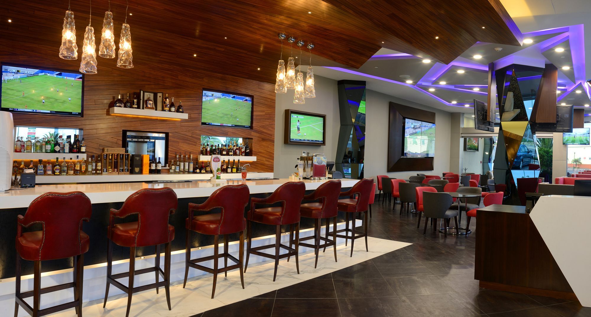 Hs Hotsson Hotel Ирапуато Екстериор снимка